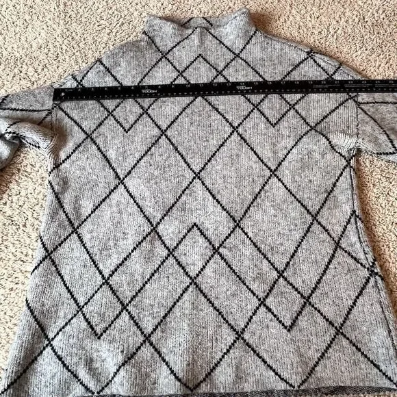 Christian Siriano New York Women Black Gray Turtleneck Sweater M Diamond Wool Bl - Picture 9 of 12